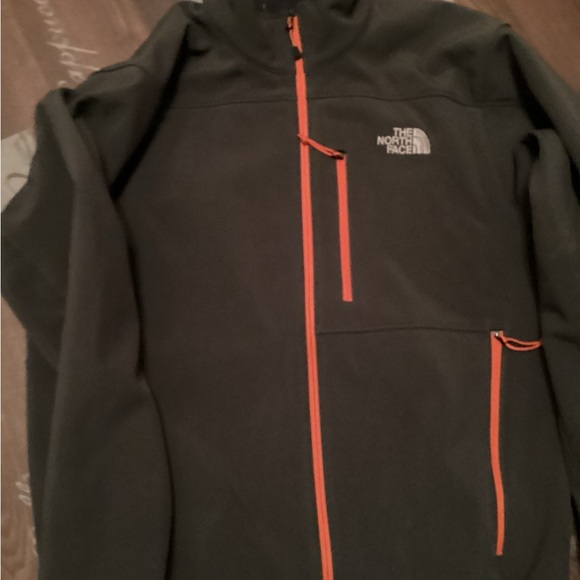 North Face jacket - Picture 3 of 7